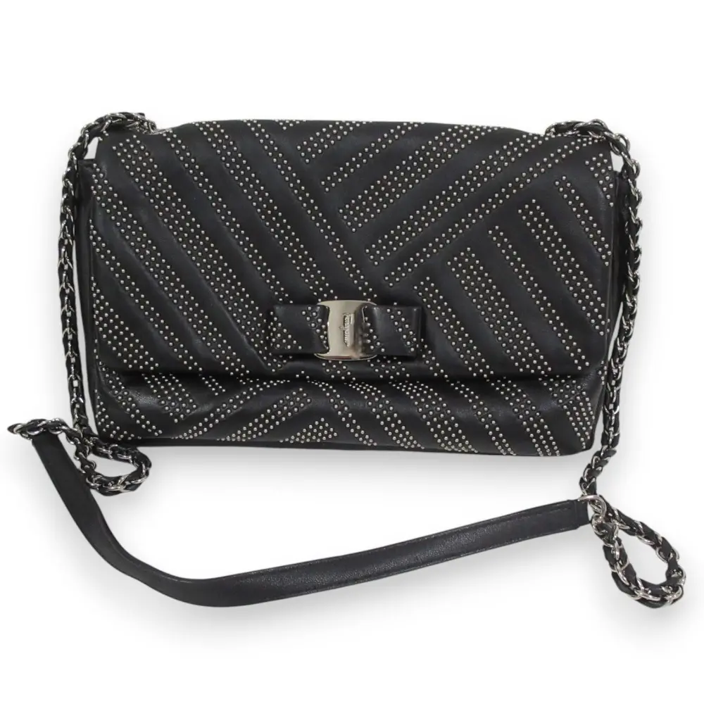 Salvatore Ferragamo サルヴァトーレフェラガモ レザー スタッズ ヴァラリボン チェーンショルダーバッグ ブラック