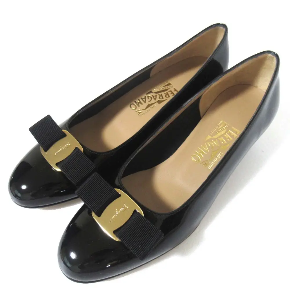 Salvatore Ferragamo サルヴァトーレフェラガモ VARA 3.0cm ヴァラリボン パテントレザー パンプス 7C 24.5cm ブラック