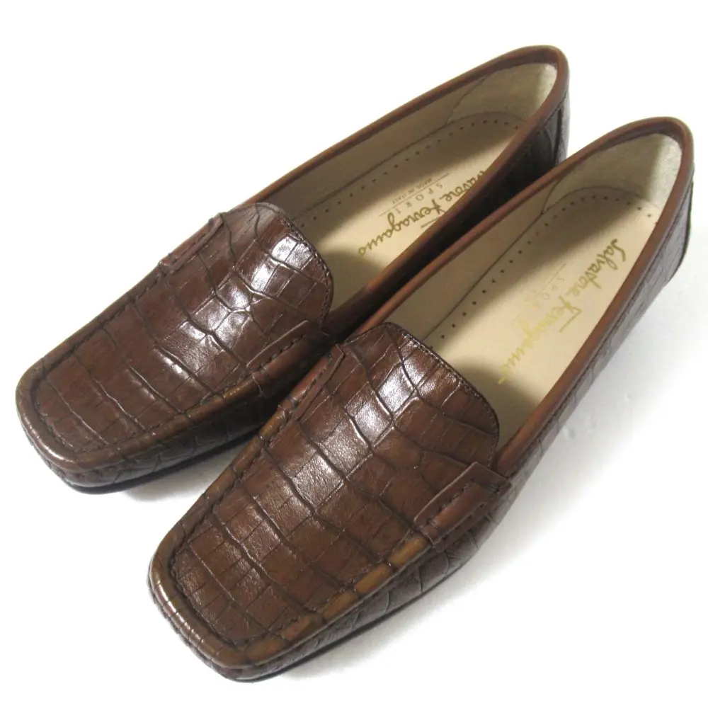 Salvatore Ferragamo サルヴァトーレフェラガモ クロコ型押しレザー