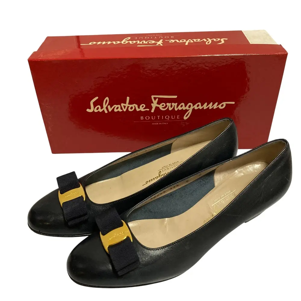 Salvatore Ferragamo サルヴァトーレフェラガモ カーフレザー ヴァラ リボン ローヒール パンプス サイズ8C 25cm相当 ネイビー