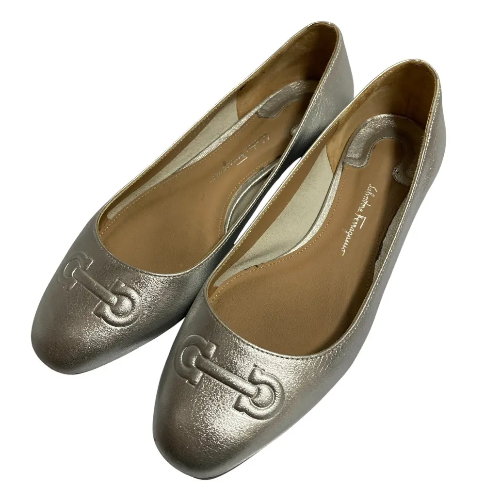 Salvatore Ferragamo サルヴァトーレフェラガモ ガンチーニ フラットパンプス サイズ5D 22.5cm相当 シルバーカラー