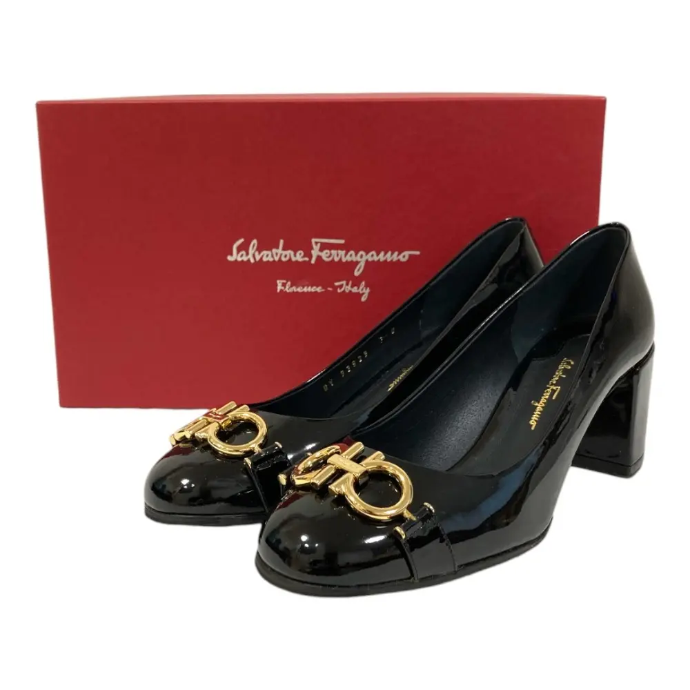 Salvatore Ferragamo サルヴァトーレフェラガモ パテントレザー ガンチーニ パンプス 7D 約24.5cm ブラック