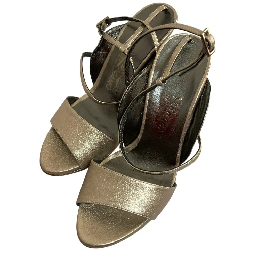 Salvatore Ferragamo サルヴァトーレフェラガモ アンクルストラップ オープントゥサンダル サイズ7C 24.5cm相当 ブロンズカラー