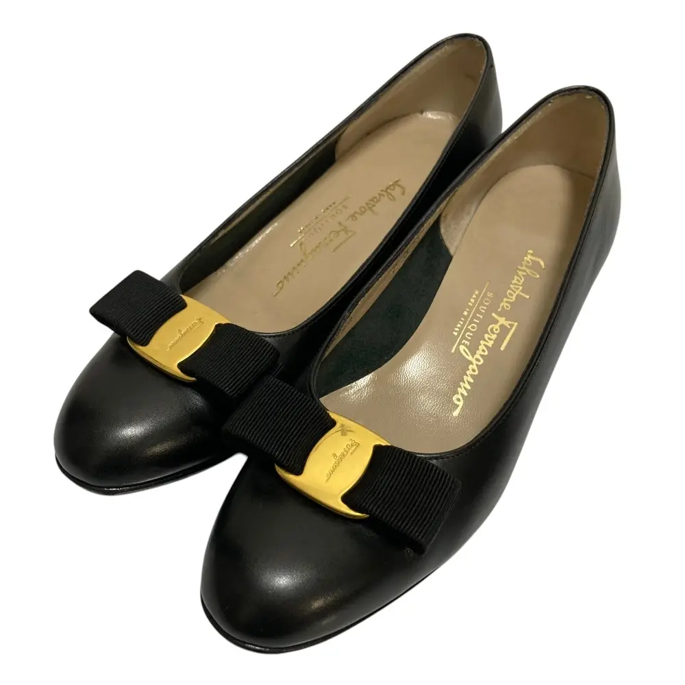 Salvatore Ferragamo サルヴァトーレフェラガモ カーフレザー ヴァラリボンパンプス サイズ7B 約24cm ブラック