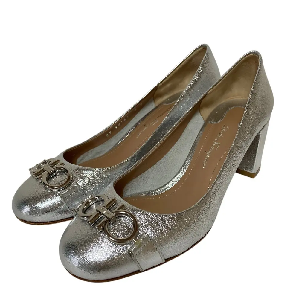 Salvatore Ferragamo サルヴァトーレフェラガモ ガンチーニ金具 アーモンドトゥパンプス 6 23.5cm相当 シルバーカラー