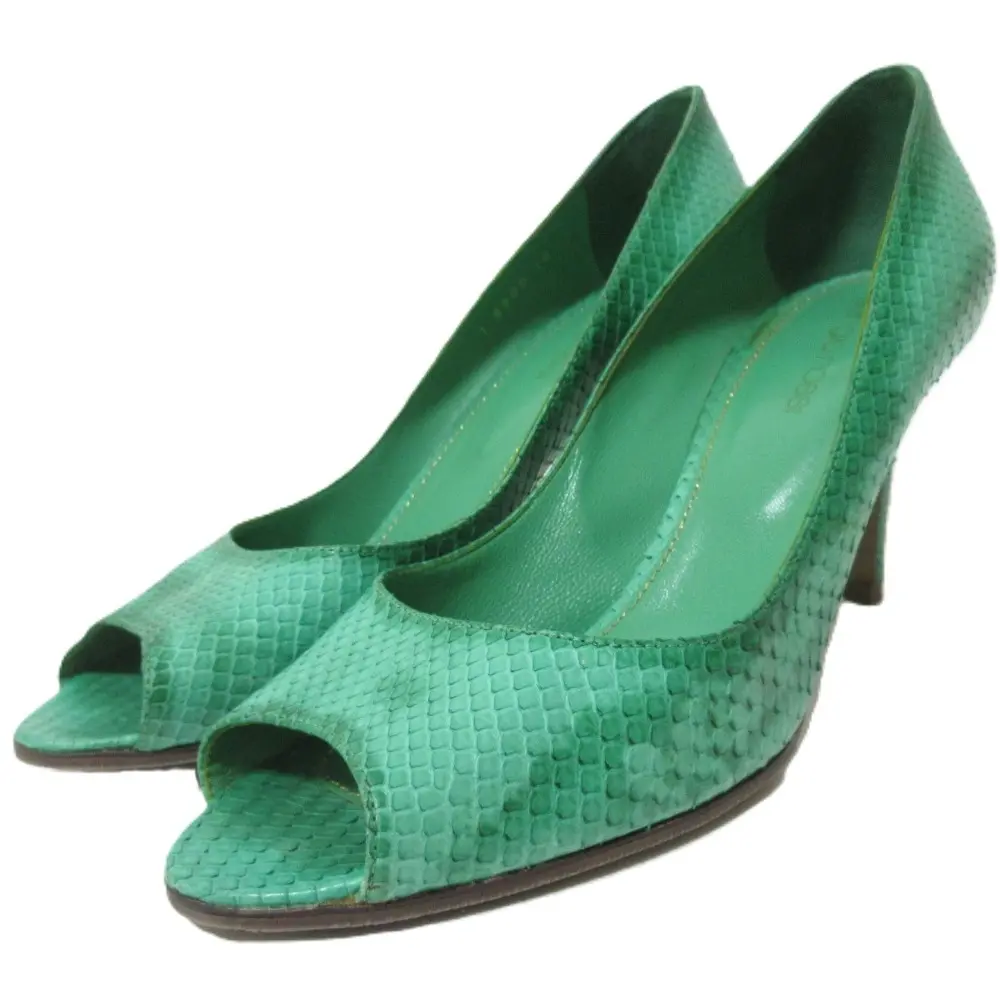 未使用　セルジオロッシ ポインテッドトゥ ヒールパンプスパテントレザー ベージュ sergio rossi セルジオロッシ ベージュ ポインテッドトゥ ハイ