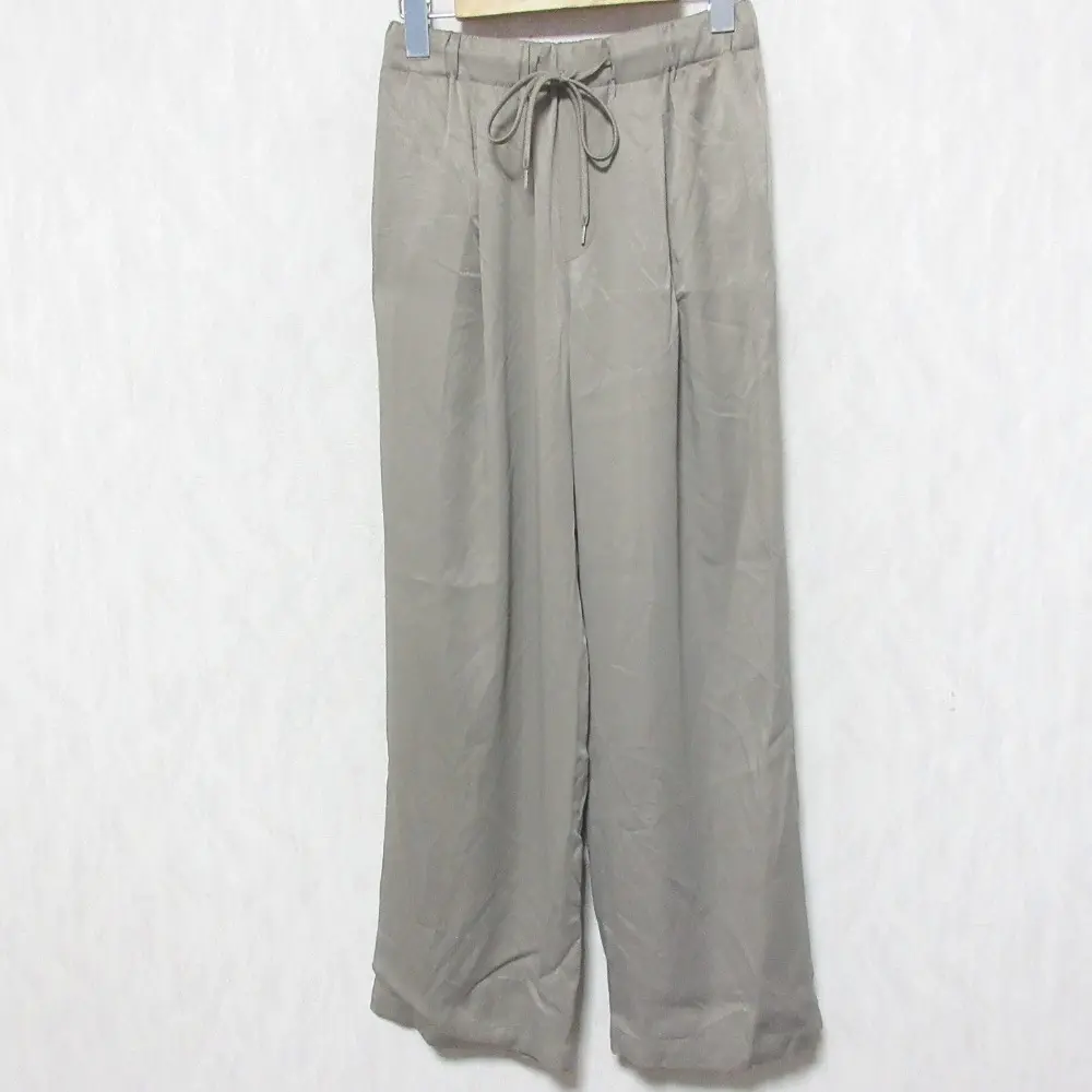 24AW Spick & Span スピック＆スパン サテンイージーパンツ スラックス 24030200827030 36 ベージュ