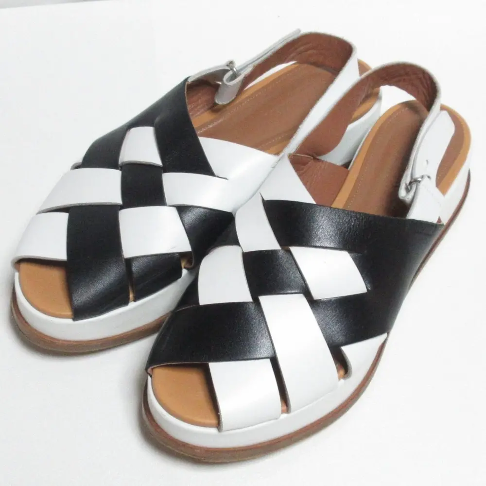 SPORTMAX スポーツマックス マックスマーラ バイカラー メッシュサンダル グルカサンダル 38 24.0cm相当 ホワイト×ブラックの買取実績【2024年9月買取】