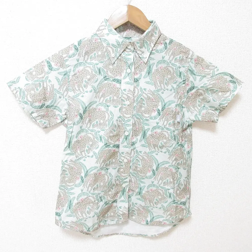 THE NORTH FACE×mina perhonen ノースフェイス KARIYUSHI Shirt ネコの親子 半袖 シャツ ブラウス NRW2761M グリーン系の買取実績【2024年7月買取】