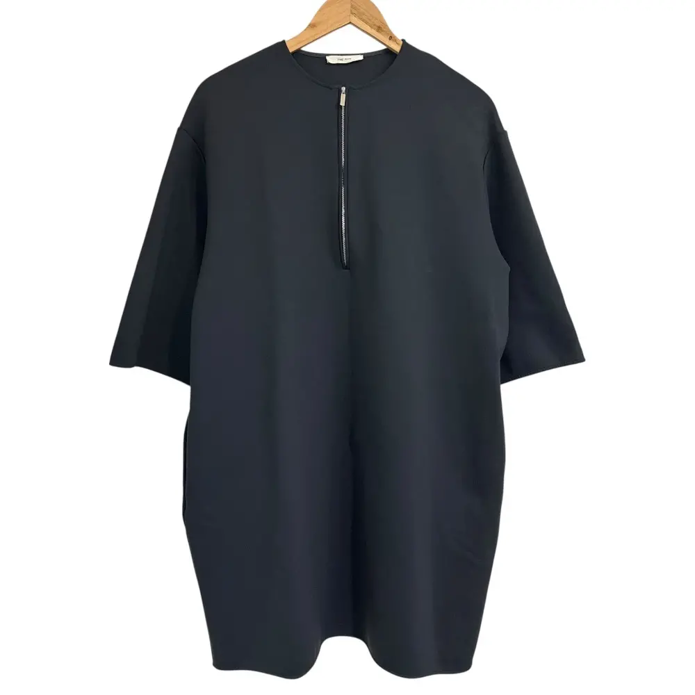 THE ROW ザロウ 七分袖 ハーフジップ ひざ丈 ボンディング ワンピース XS チャコールグレーの買取実績【2025年6月買取】