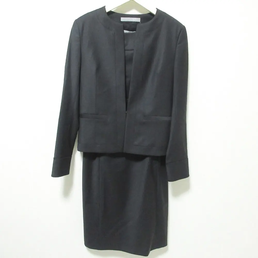 セオリーリュクス（theory luxe）スーツ・セットアップの高価買取なら