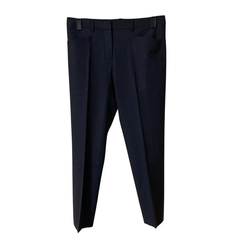 セオリーリュクス（theory luxe）パンツの高価買取ならリブラ宅配買取