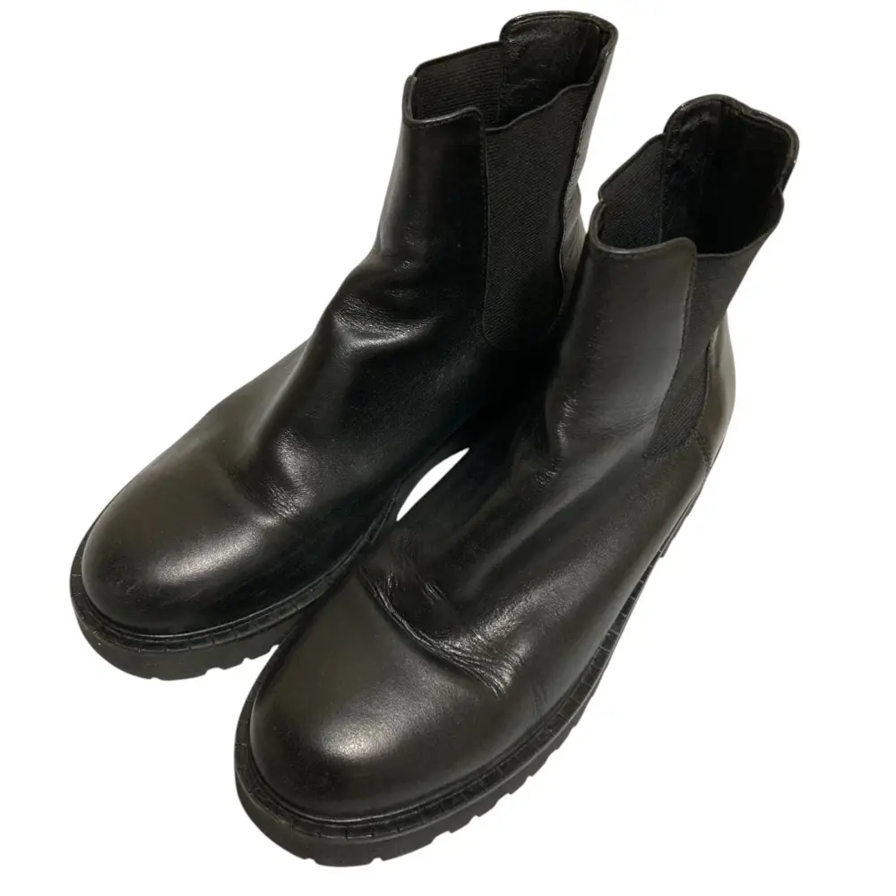 Theory セオリー レザー サイドゴア ショートブーツ サイズ38 24.5cm～25cm ブラック