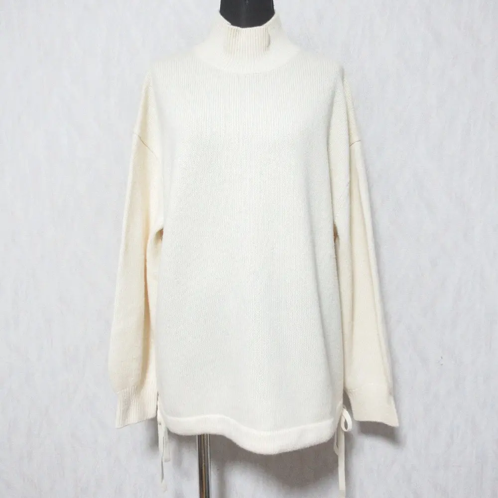 Theory セオリー MERCER WOOL CASH OVERSIZED PO ウールカシミヤハイネックプルオーバー ニット サイズS アイボリーの買取実績【2025年09月】