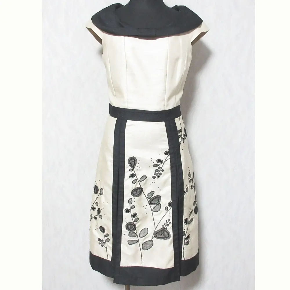 TO BE CHIC トゥービーシック エンブロイダリー ドレス ワンピース UME72-722-40 サイズ38 ベージュ ブラック