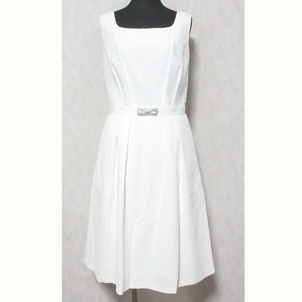 TO BE CHIC トゥービーシック ウエストリボンデザイン ノースリーブ ひざ丈 フレア ワンピース 42 ホワイト
