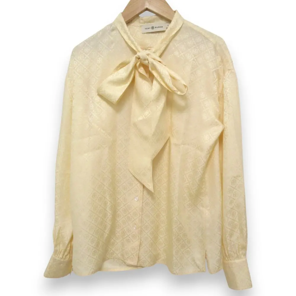 22SS TORY BURCH トリーバーチ シルク100％ ロゴモノグラム ボウタイ 長袖 シャツ ブラウス サイズ0 アイボリー ベージュ系