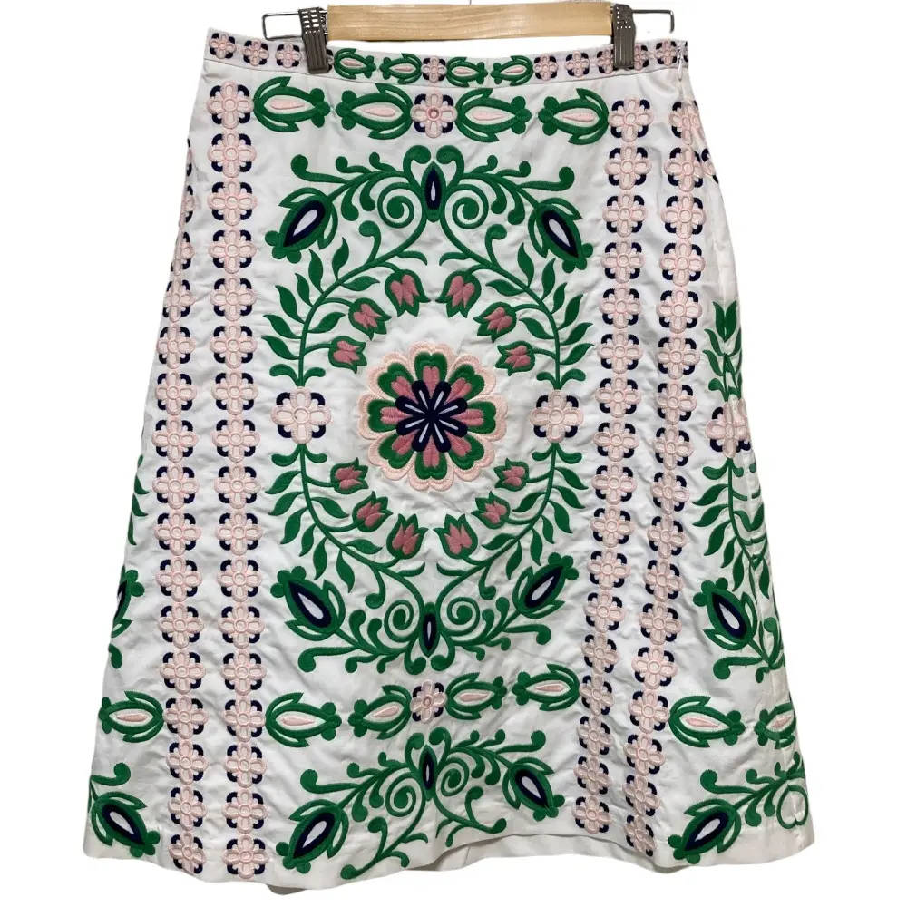 TORY BURCH トリーバーチ フラワーエンブロイダリー ミディスカート サイズ8 ホワイト系の買取実績【2025年6月買取】