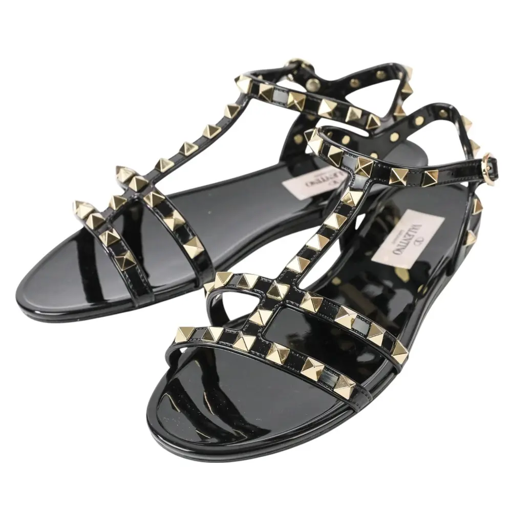 Valentino Garavani ヴァレンティノガラヴァーニ ロックスタッズ