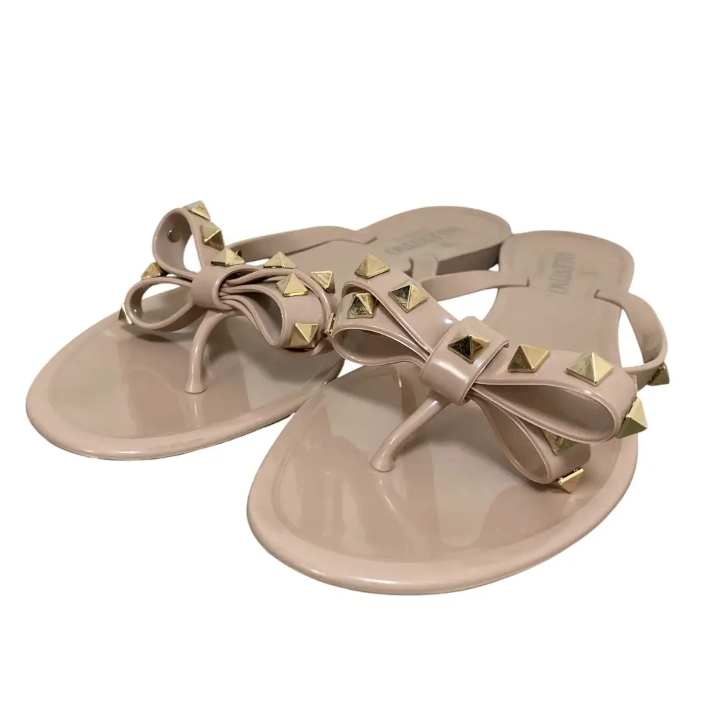 Valentino Garavani ヴァレンティノガラヴァーニ ロックスタッズ