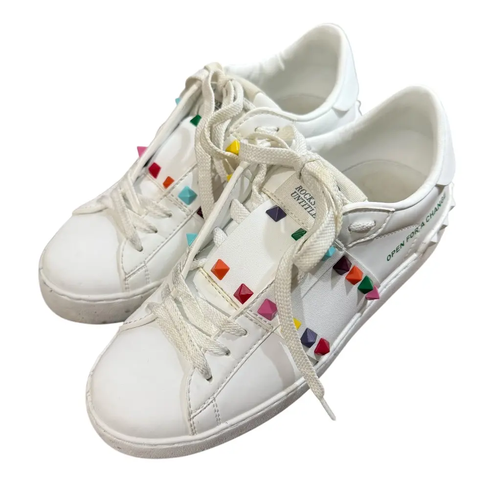 Valentino Garavani ヴァレンティノガラヴァーニ ロックスタッズ