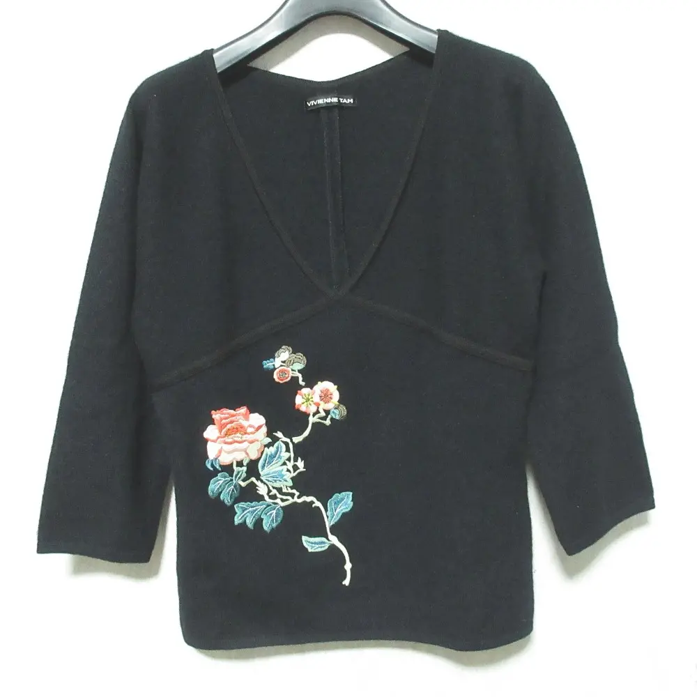VIVIENNE TAM ヴィヴィアンタム フラワー刺繍ホールガーメントニット セーター ブラック