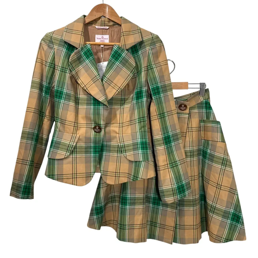 ヴィヴィアンウエストウッド レッドレーベル フラワープリント ハーフ