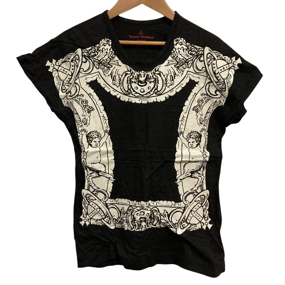 Vivienne Westwood ヴィヴィアンウエストウッドレッドレーベル オーブ サティア 額縁プリント Tシャツ カットソー 3 ブラック