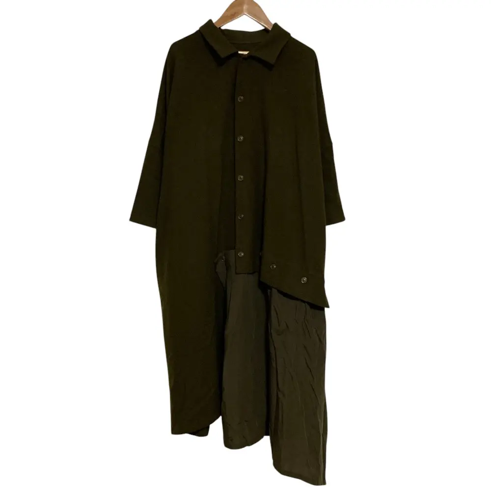 24AWY‘s Yohji Yamamoto ワイズ ヨウジヤマモト  アシンメトリー ウール シャツワンピース ドレス yr-d23-828 サイズ2 カーキ