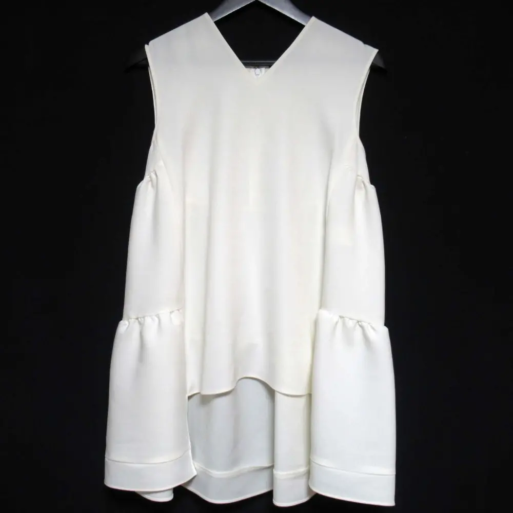 YOKO CHAN ヨーコチャン 2023年モデル ノースリーブ Vネックバック ティアードブラウス YCB-623-385 38サイズ ホワイト