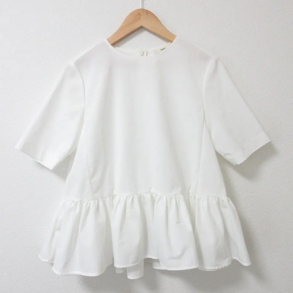 21SS yori ヨリ ヘムフリルブラウス クルーネック 半袖 プルオーバー ペプラム シャツ YR2021-054SM 36 ホワイト