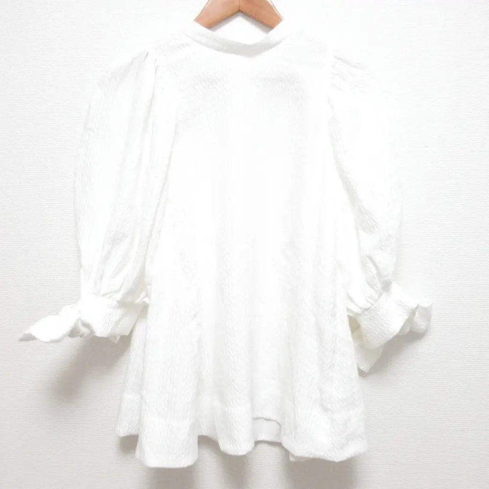 24SS yori ヨリ shirocon シロコン ハートフクレカフスリボンブラウス プルオーバー シャツ SC21-24008SP サイズ36 ホワイト