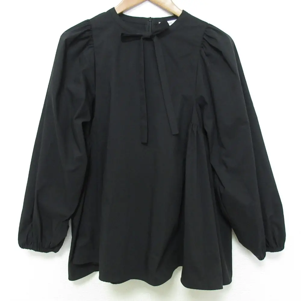 22AW yori ヨリ サイドギャザーブラウス YR2221-105AW サイズ36 ブラック 